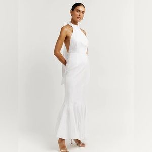 Dissh white linen dress with bow in back